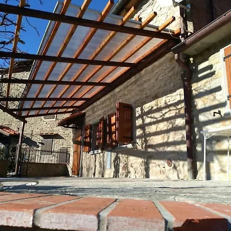 בית נופש The House In The Paradise Of Serra. קיוזי דלה ורנה